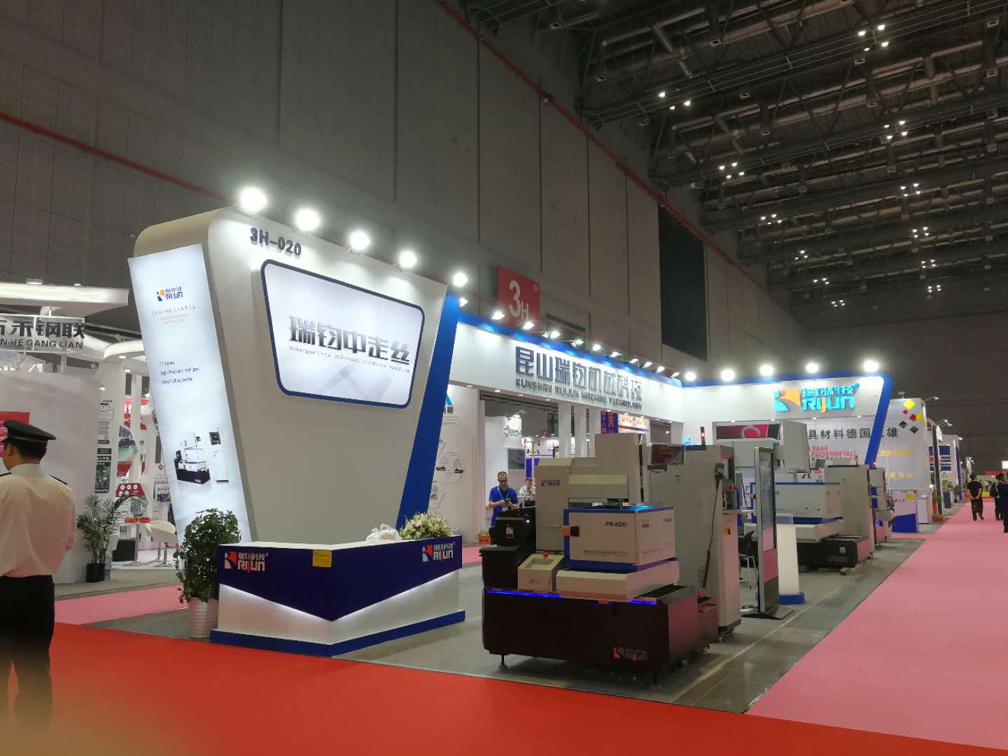 477303623.jpg 477303623.jpg